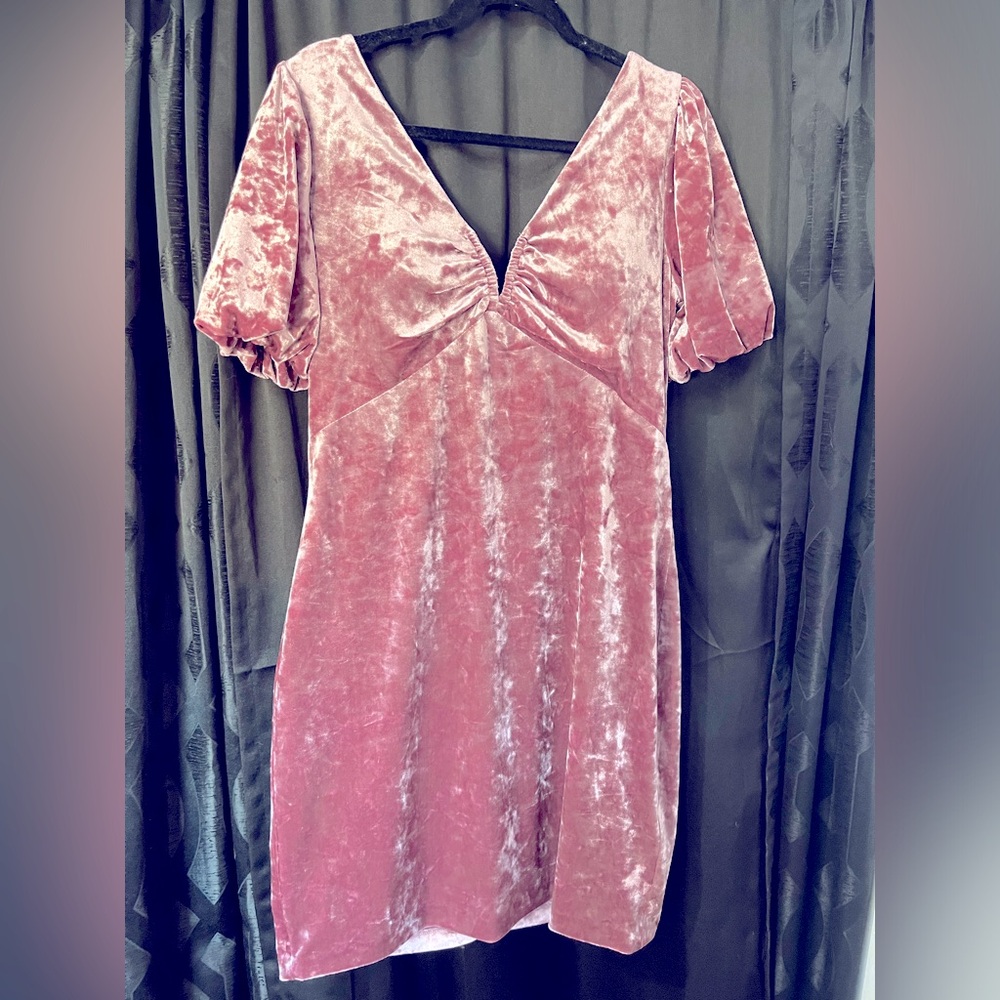 Guess party dress